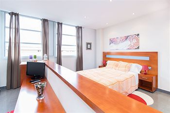 Hotel Ainb Eixample-muntaner Barcellona