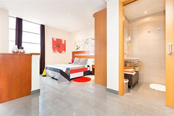 Ainb Eixample-muntaner 2* Barcellona